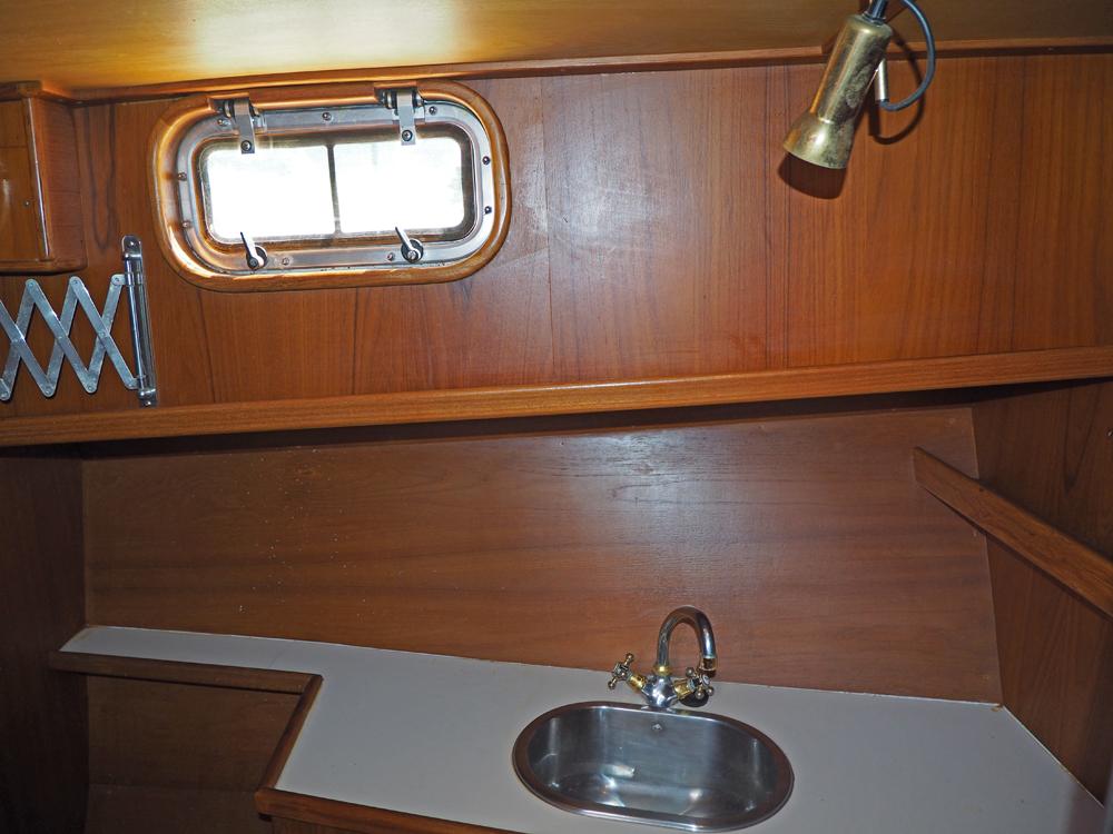 Fore ship, Accommodation